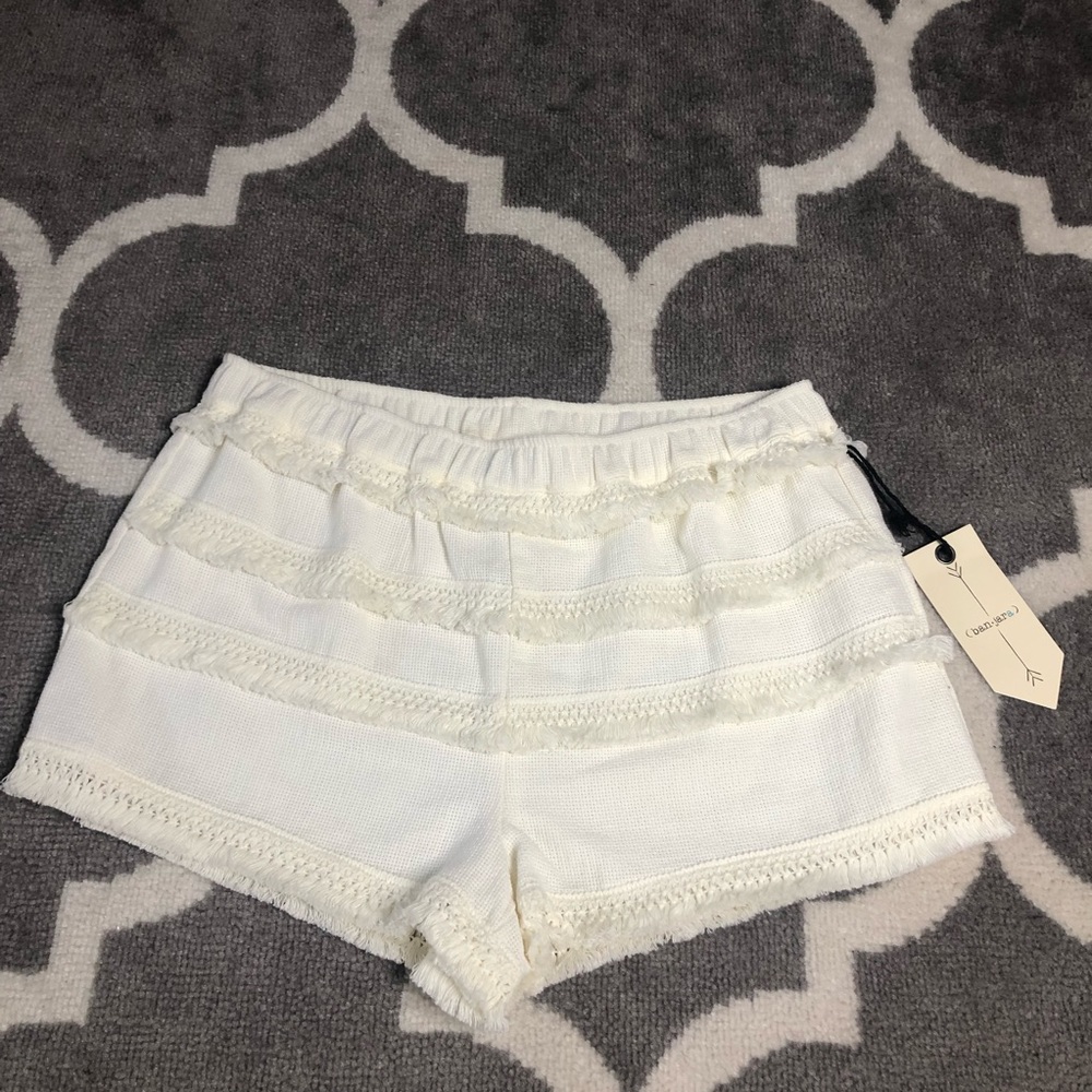 Banjara White Shorts Womens Large Fringe 100 Percent Cotton NWT